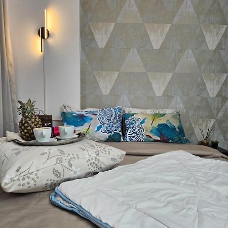 Kiwi Apart-Hotel 1Br Wi-Fi Free - Close To Old Town - Cozy Location - Shorter Or Longer Stay - R&M Boutique บูคาเรสต์ ภายนอก รูปภาพ